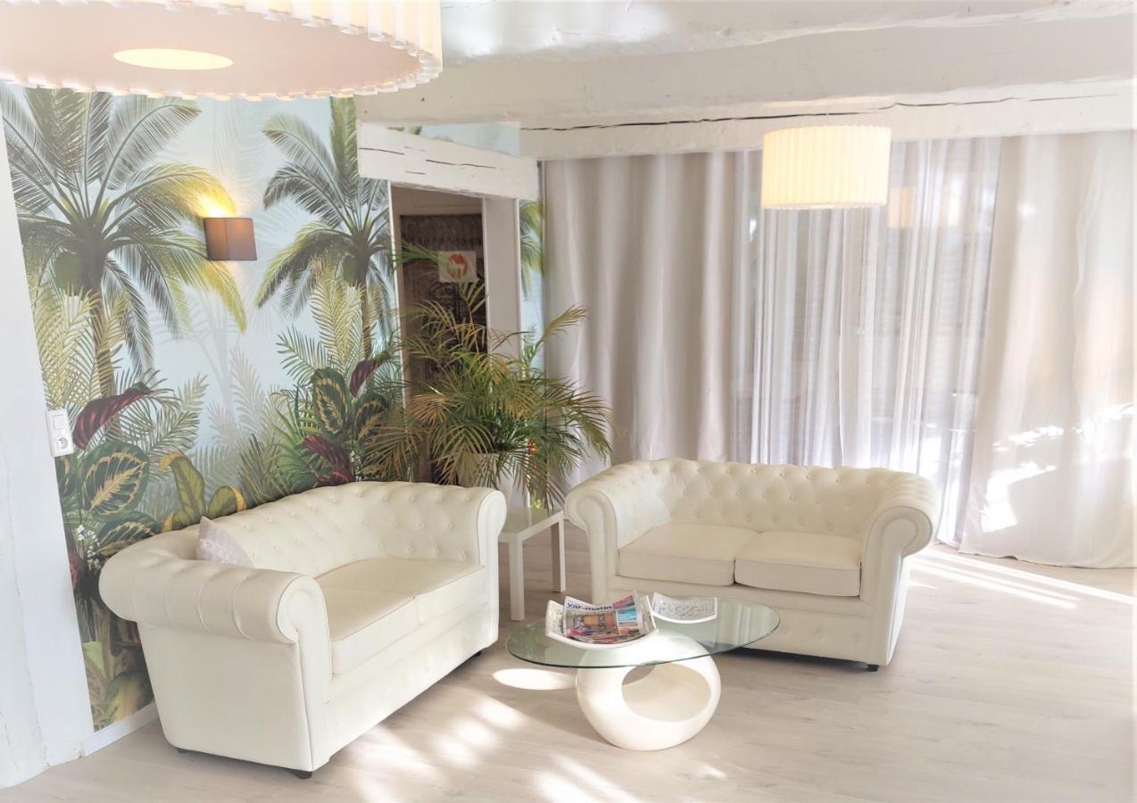 Hotel Les Jardins De Bormes, Sauna & Jacuzzi Zewnętrze zdjęcie